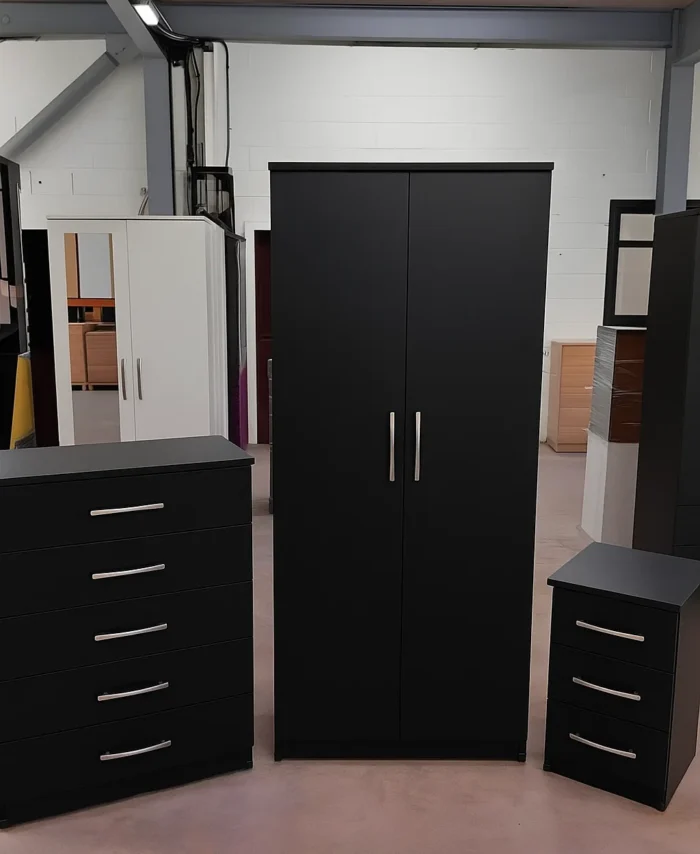 Bedroom Wardrobe With Drawer