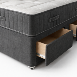Bed with 2 drawers